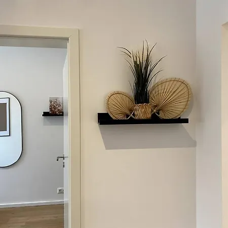 Innenstadt Design-apartment Mit Regendusche Und Grill Apartamento